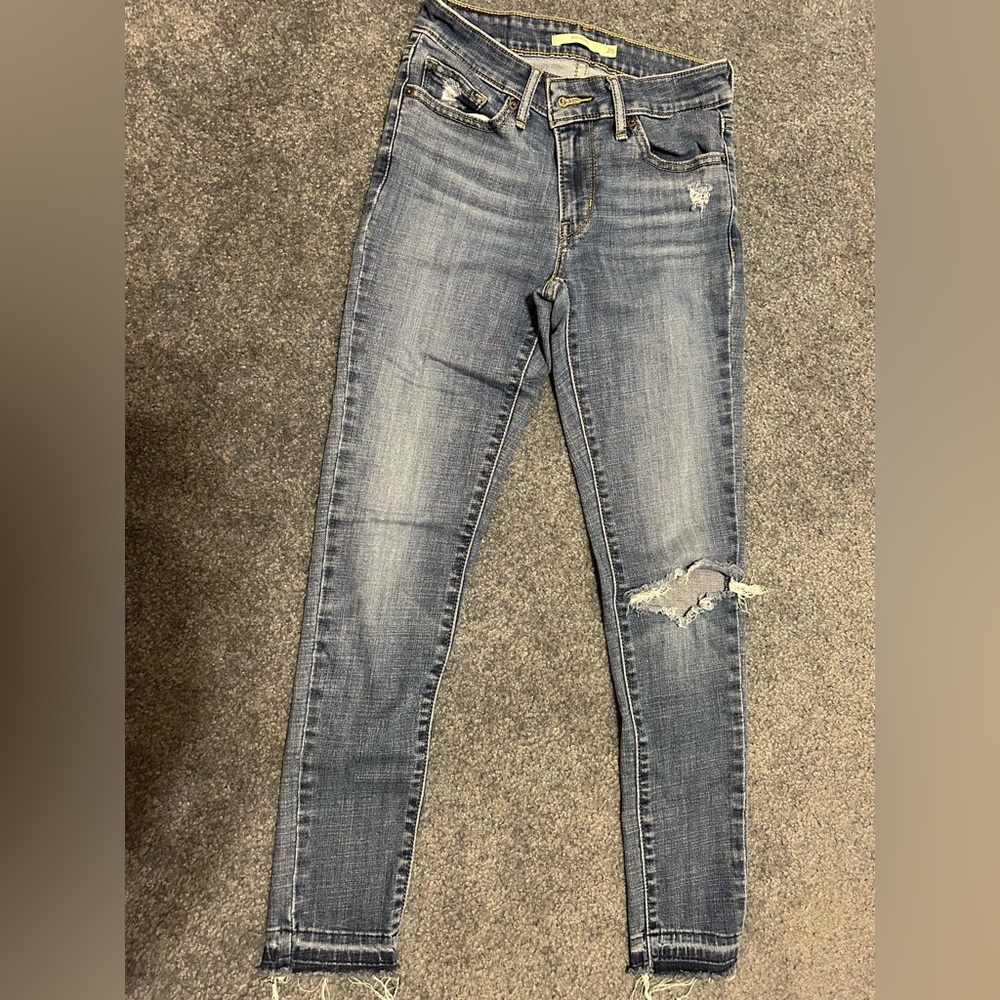 Women’s Levi’s 711 Skinny size 25 jeans